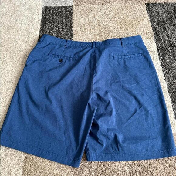 Hogan Classic Navy Flat Front Shorts- 42 - Picture 2 of 4